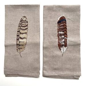 NWT Set Coral & Tusk Feather Embroidered Luxury Linen Kitchen Tea Towels